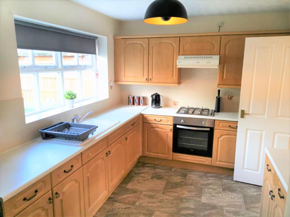 Emerald House - Spacious 3 Bed House With Ensuite Parking Gardens And Netflix Leamington Spa Εξωτερικό φωτογραφία